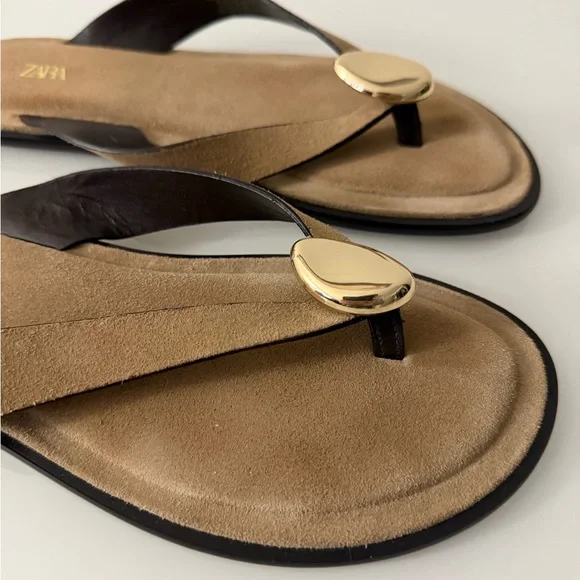 Zara Brown Suede Toe-Post Sandals with Gold Hardware - Picture 2 of 3